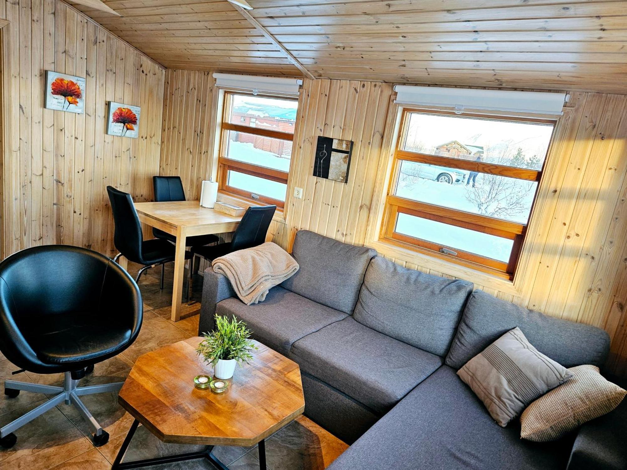 Aurora Vacation Homes Fagravik Akureyri Szoba fotó